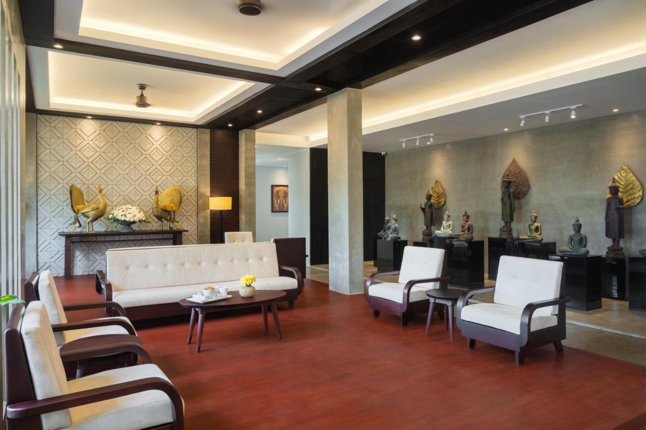 Eightfold Urban Resort 暹粒 外观 照片 The lobby of the Royal Thai Police Museum