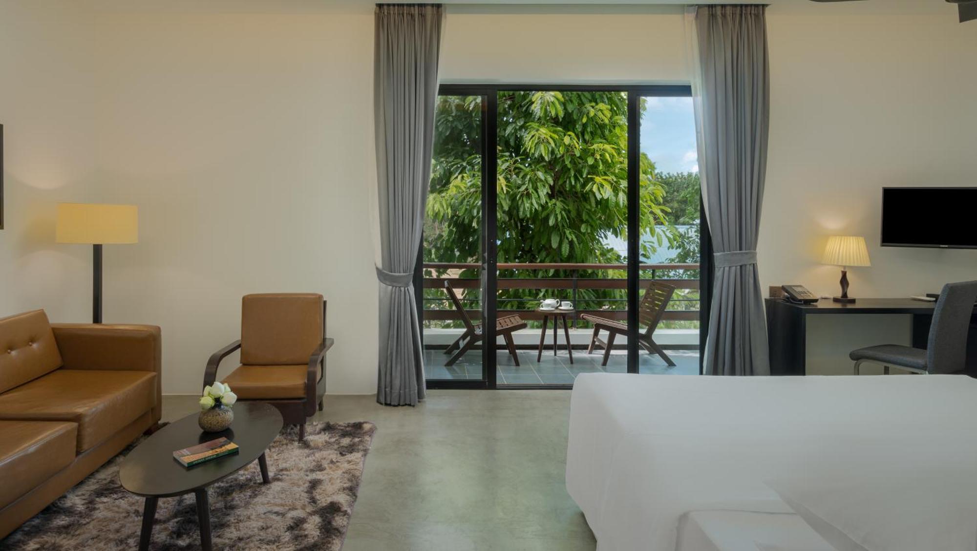 Eightfold Urban Resort 暹粒 客房 照片 Deluxe Room
