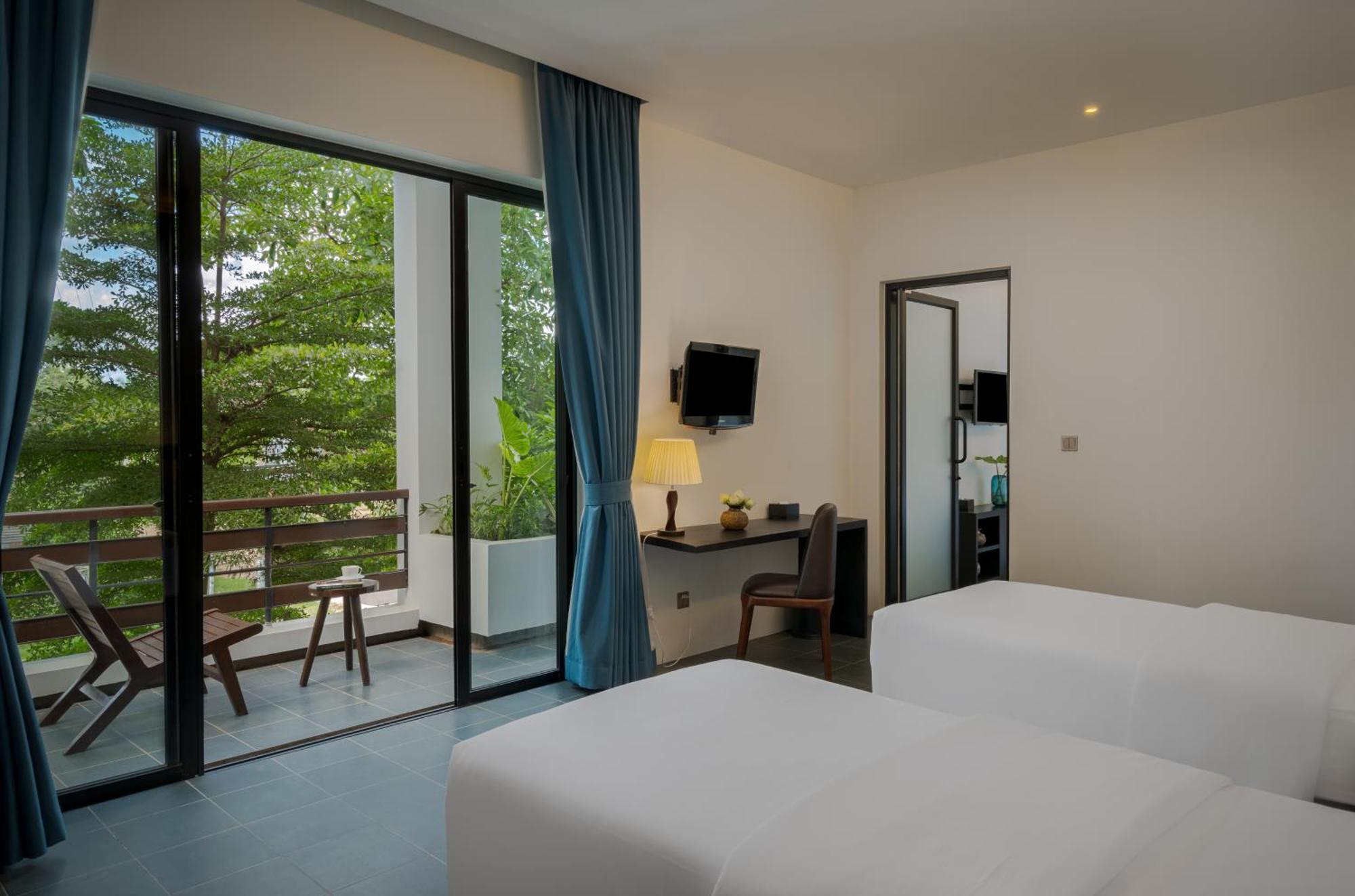 Eightfold Urban Resort 暹粒 客房 照片 Deluxe Room